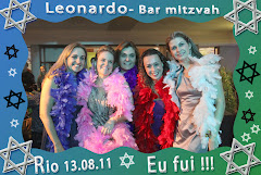 Fotos do evento Leonardo - 13.08.11. Foto numero 04 da Social Click Fotografia Digital, do Rio de Janeiro, RJ, que faz fotos divertidas, fotos malucas, fotos com fantasias, fotos na hora, fotografia maluca, fotografia divertida com molduras personalizadas. fotos divertidas malucas foto maluca animadas animado rj rio de janeiro divertida fantasia animada fotografias casamento cidade www fotografos