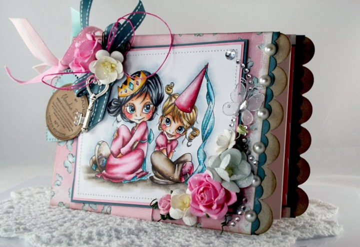 Claudia_Rosa_Princess chipboard album_3