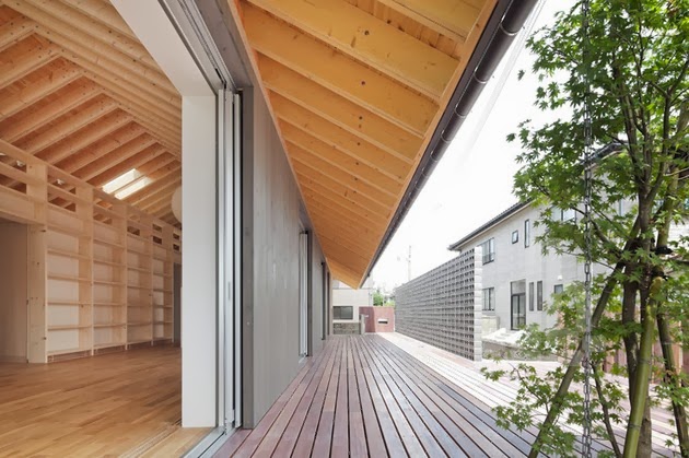 [house-with-exposed-timber-rafters-bookshelf-columns-3-porch-thumb-630x419-24985%255B4%255D.jpg]