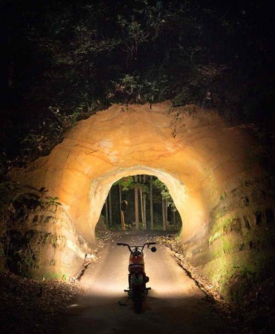 [Magic-small-tunnels-05%255B6%255D.jpg]