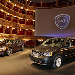 2012 Lancia Thema 002.jpg 2012 Lancia Thema 002.jpg