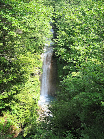 緋の滝