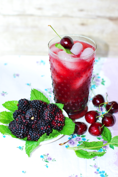 How to make Blackberry Mint Cherry Limeade.png How to make Blackberry Mint Cherry Limeade