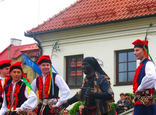 [easter-traditions-9%255B1%255D.jpg]