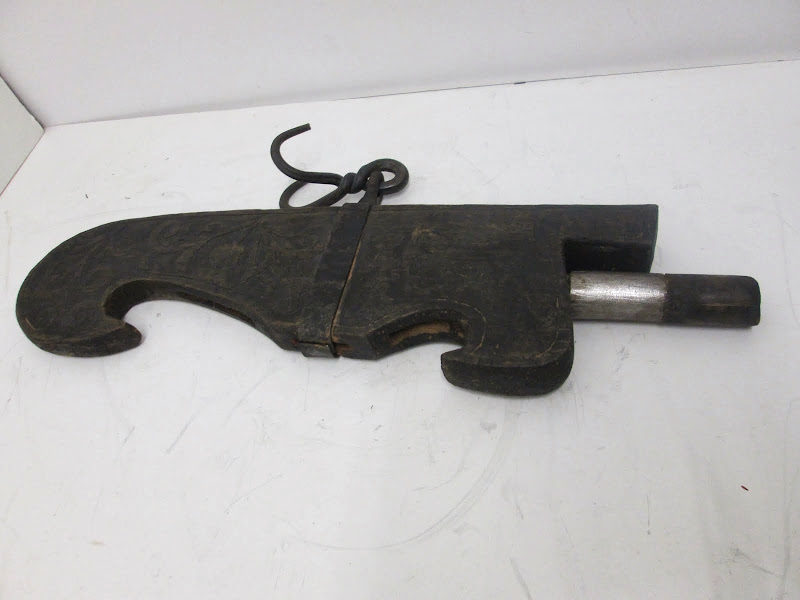 Vintage Saddle Knife