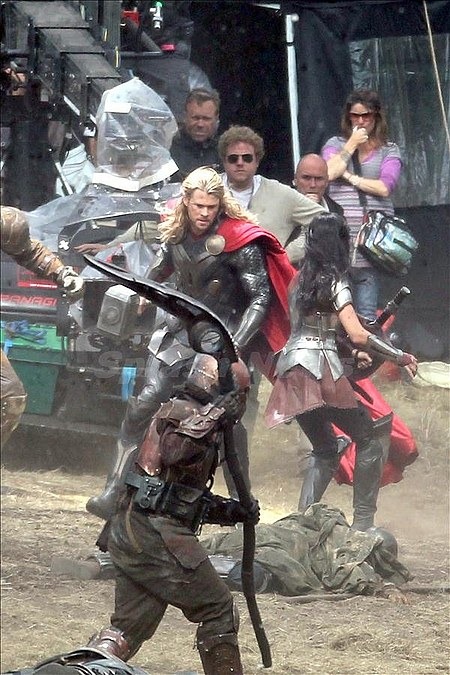 Fotók a Thor The Dark World forgatásáról 05