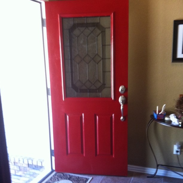 [red%2520door%255B3%255D.jpg]