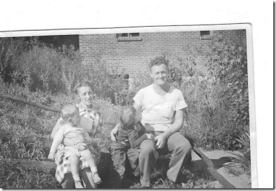 Thomas, Gerda, Claudia, Tommy Dowd 1951 001