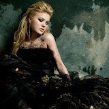 Kelly_Clarkson_-_Break_Away.jpg