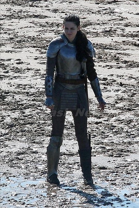 Újabb képek a Snow White and the Huntsman forgatásáról 03