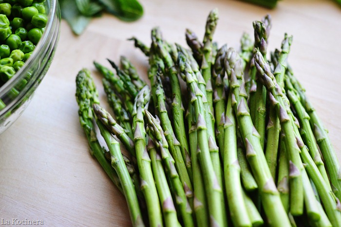 raw asparagus