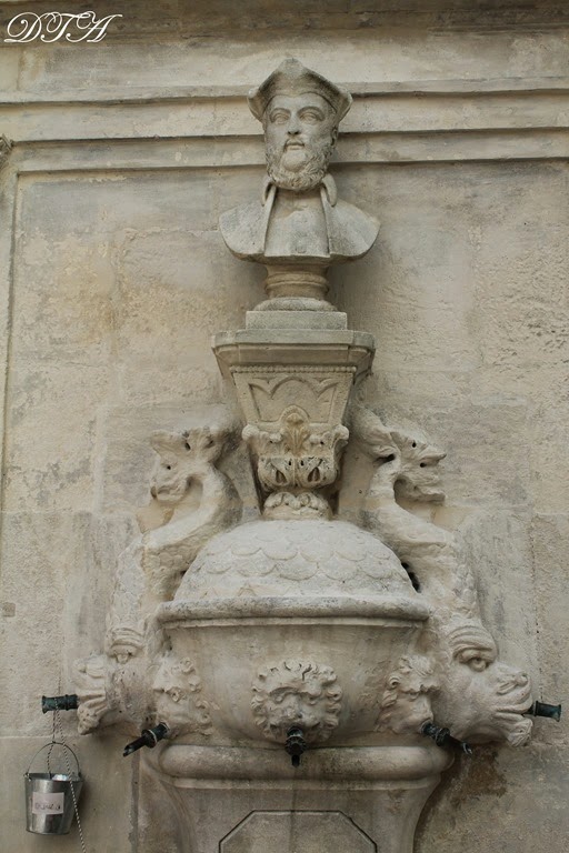 [St.%2520Remy-Tarascon%2520170-001%255B3%255D.jpg]