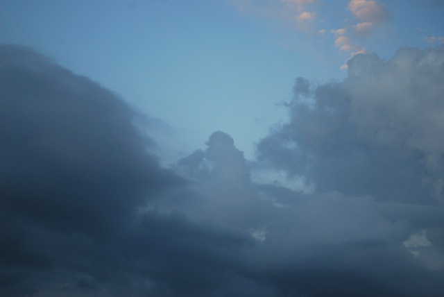 [Love%2520in%2520the%2520Clouds%25203%255B3%255D.jpg]