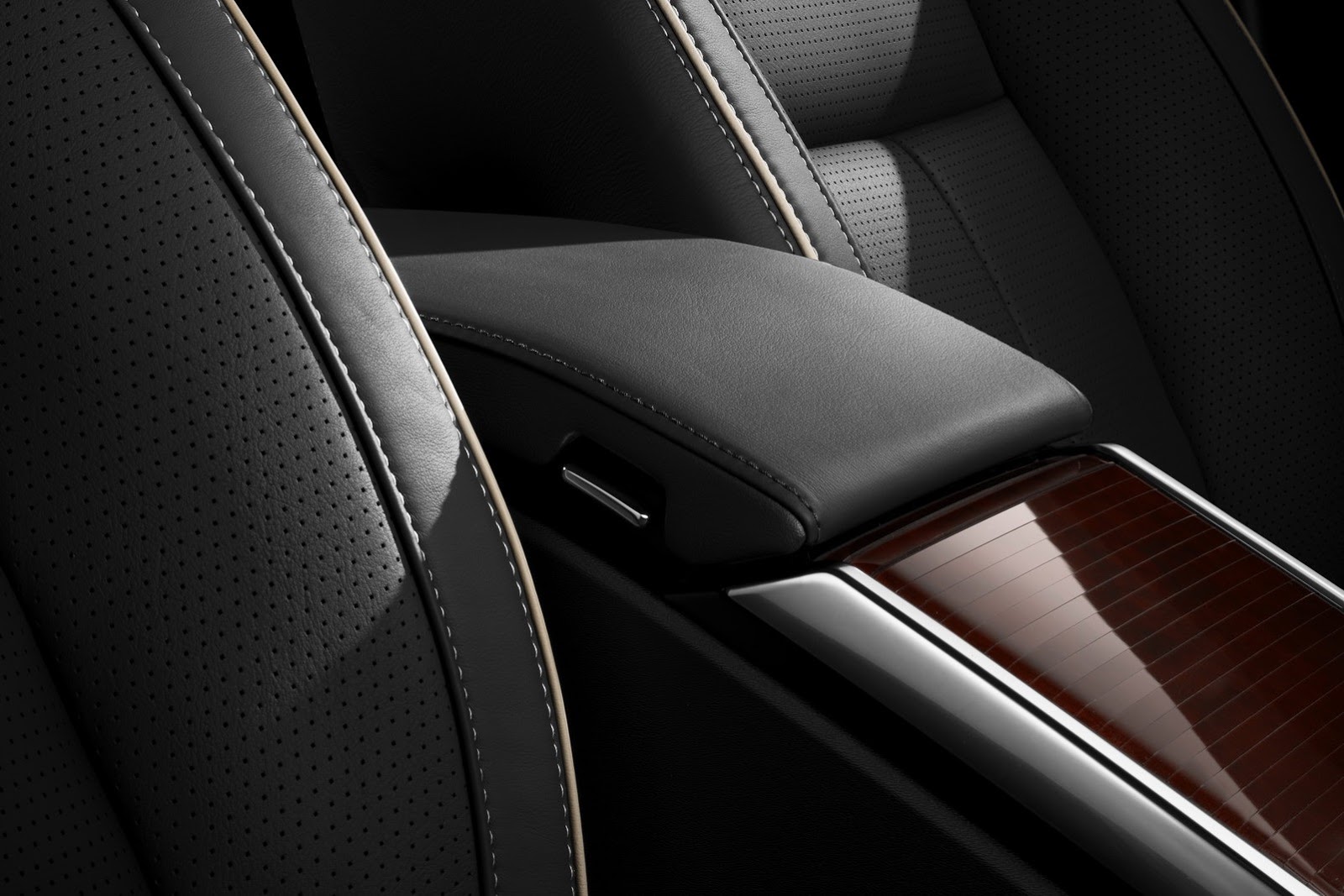 [2014-Volvo-S80-V70-XC70-22%255B2%255D.jpg]