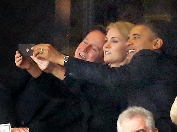 [selfie-obama%255B22%255D.jpg]