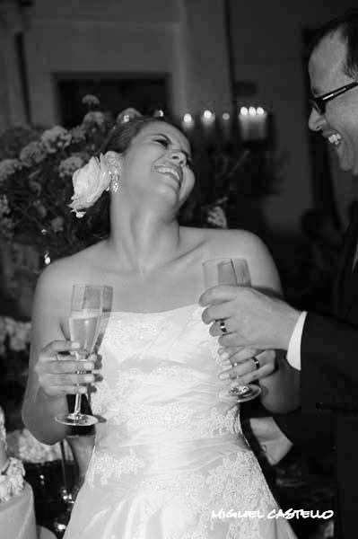 Fotos de Ana Clara e Marcus. Foto numero 030 do fotografo de casamento Miguel Castello, de Brasilia, DF, que faz fotos de casamento (fotografia de casamento), fotos de 15 anos (fotografia de 15 anos), fotos de modelos (ensaios para books fotograficos), fotos de gravidas (fotografia de gestantes), fotos de debutantes, fotojornalismo de casamento, fotojornalismo social e fotografia de moda em estudio. fotos casamento distrito federal brasilia de 15 anos df brasília books modelos ensaio fotografico gravidas gravida festa festas book moda vestidos fotógrafos eventos aliança significado estúdio fotografia alianca decoraçao