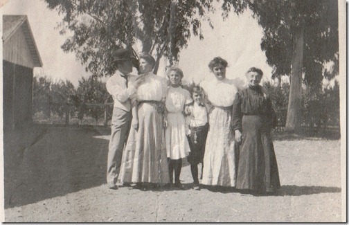 Family - Fannie on right