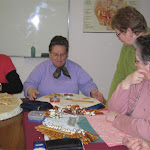 kantkringmiddag april 2006 Nelly, Mia, Rinie,An klaar voor website.jpg