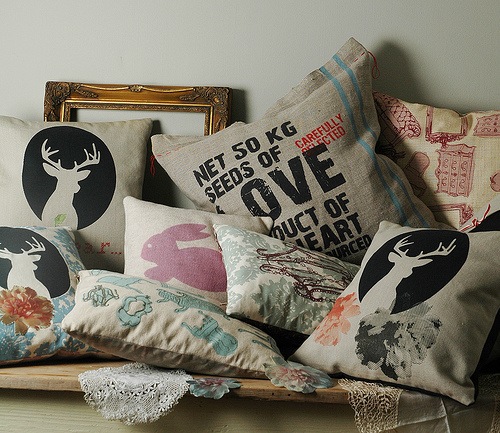 [throw%2520pillows%255B5%255D.jpg]