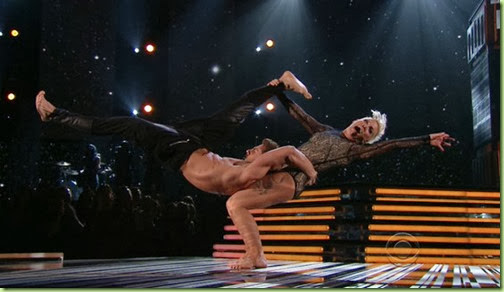 rs_560x321-140126183809-1024-pink-perform-grammy_ls_12614