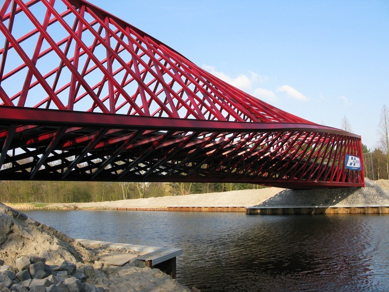 twist-bridge-6