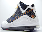 nike air max lebron 7 gr white navy 4 13 Nike Air Max LeBron VII (7)   White/Navy/Gold Sample Actual Photos