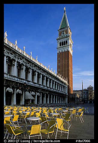 Piazza San Marco can be captured from so many angles. 
(topdesignmag.com)