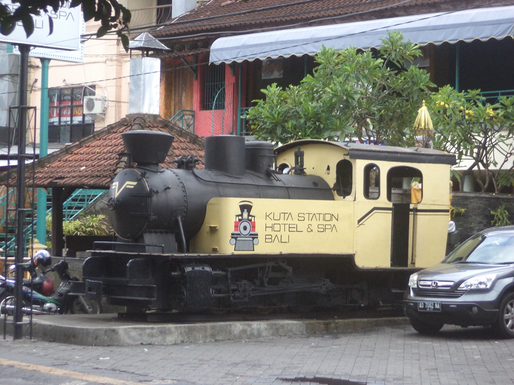 [Indonesia-Bali-Kuta-Old-Railway-Stat%255B2%255D.jpg]