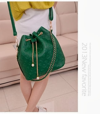 0724 Green (Harga 170.000) - Material PU Leather Height 29 Cm Bottom Width 28 Cm Thickness 14 Cm Weight 0.64