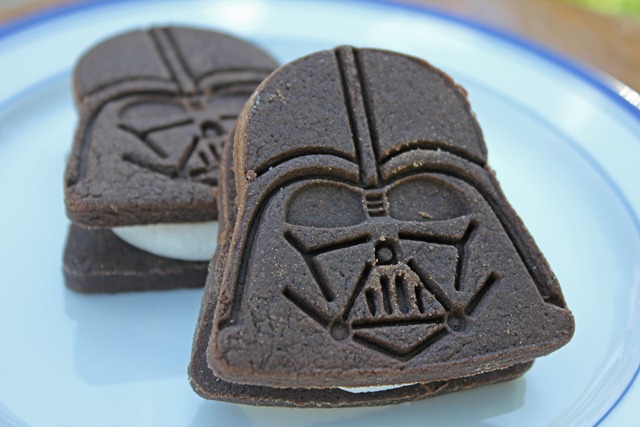 [Darth%2520Vader-eos%2520close%2520up%255B3%255D.jpg]