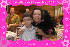 Fotos do evento Bat Mitzvah Eliezer Max - 20.11.11. Foto numero 93 da Social Click Fotografia Digital, do Rio de Janeiro, RJ, que faz fotos divertidas, fotos malucas, fotos com fantasias, fotos na hora, fotografia maluca, fotografia divertida com molduras personalizadas. fotos divertidas malucas foto maluca animadas animado rj rio de janeiro divertida fantasia animada para baile debutantes sites eventos noivas aniversarios 15 anos