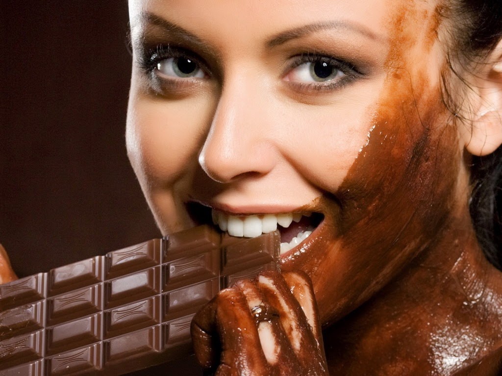 [women-club-chocolate-eating-girls-205431%255B4%255D.jpg]