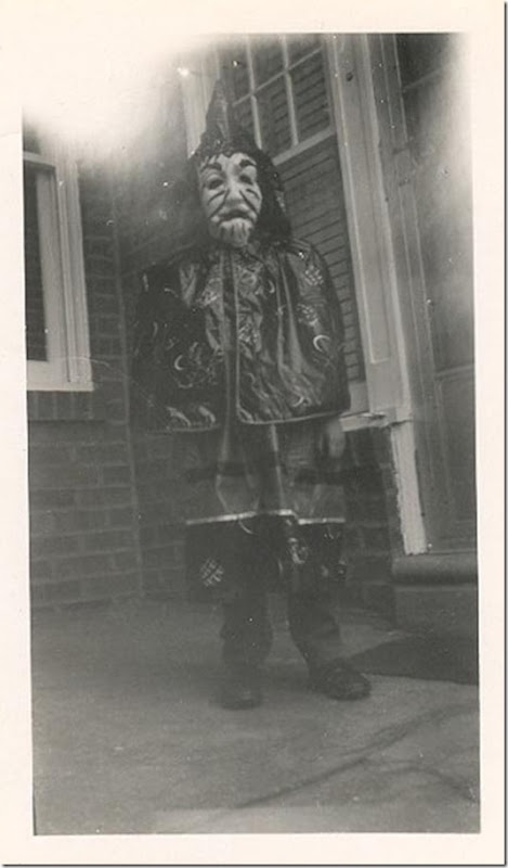 creepy-black-white-photos-21