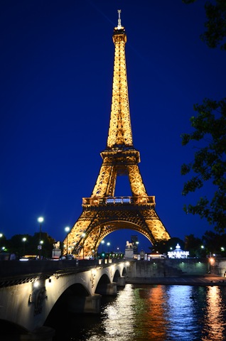 [Mon%2520Eiffel%2520Tower%2520night%255B3%255D.jpg]