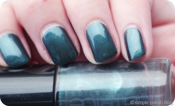 Topper Time Catrice 600 After Eight Swatch