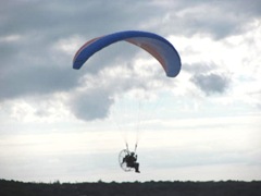 11.2011 man airborne1 skaket beach3