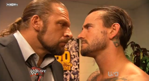 Triple H y CM Punk se encaran al final de Raw