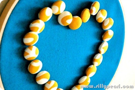 EmbroideryHoopCoveredButtonHeart