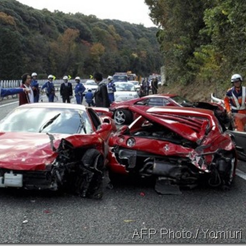 gambar lapan ferrari, tiga mercedes-benzes dan lamborghini yang telah terlibat dalam kemalangan di lebuh raya barat jepun