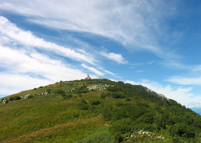 Še zadnji pogled na Matajurjev vrh.