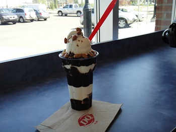 Dairy Queen Peanut Buster Parfait