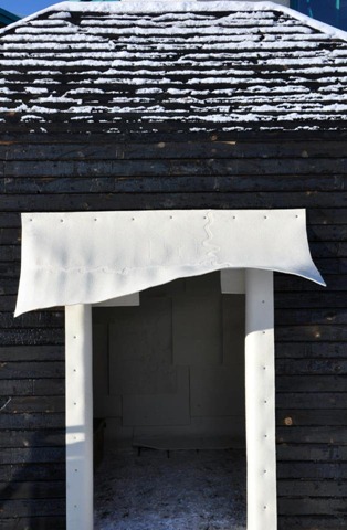 [exterior_warminghut1%255B2%255D.jpg]