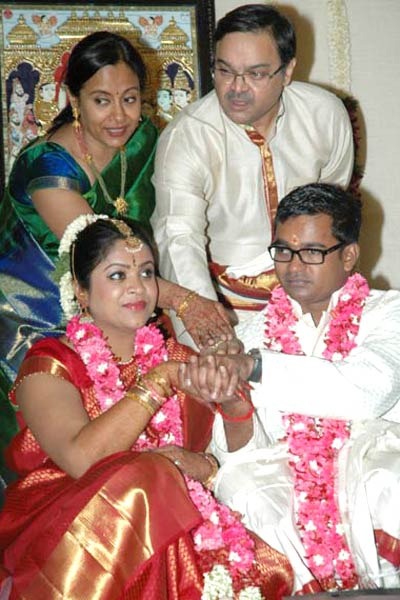 [selva%2520raghavan%2520gitanjali%2520wedding3%255B3%255D.jpg]