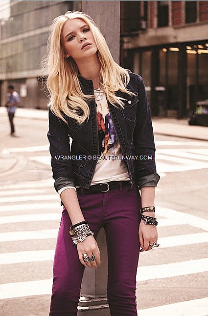[WRANGLER%2520Womens%2520Jeans%2520tshirt%2520jacket%2520Reversible%2520Water%2520%2520Repellent%2520LASER%2520DENIMS%25203D-CUT%2520DENIMS%2520%2520COLOUR%2520WEFT%2520EVOLUTION%255B3%255D.jpg]