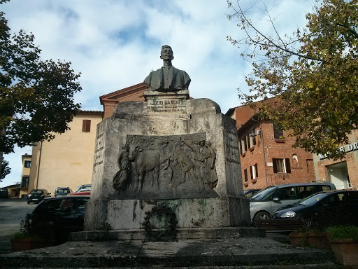 Ezio Marchi Statue