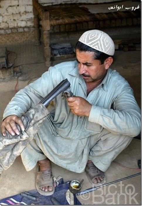 pakistani-gun-manufacturer-7a9618