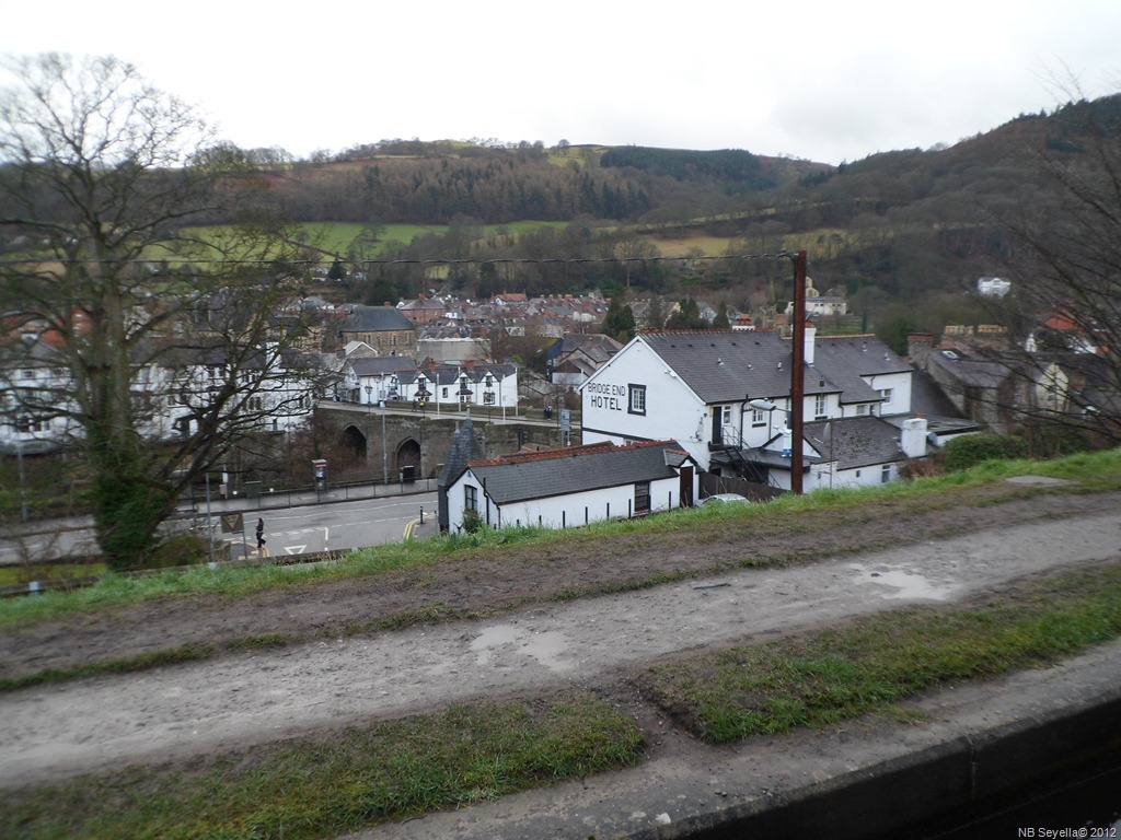 [SAM_0018%2520Llangollen%255B3%255D.jpg]