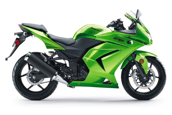 [2012-Kawasaki-Ninja-250R-rightside%255B72%255D.jpg]