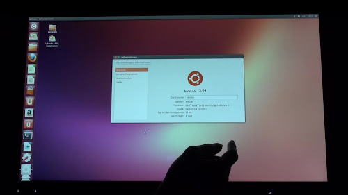  Ubuntu 13.04 in azione su uno schermo touch