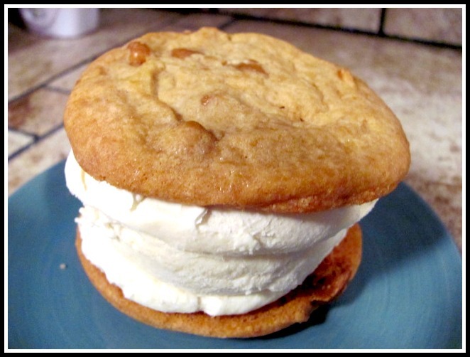 [Ice%2520Cream%2520Sandwich%255B4%255D.jpg]